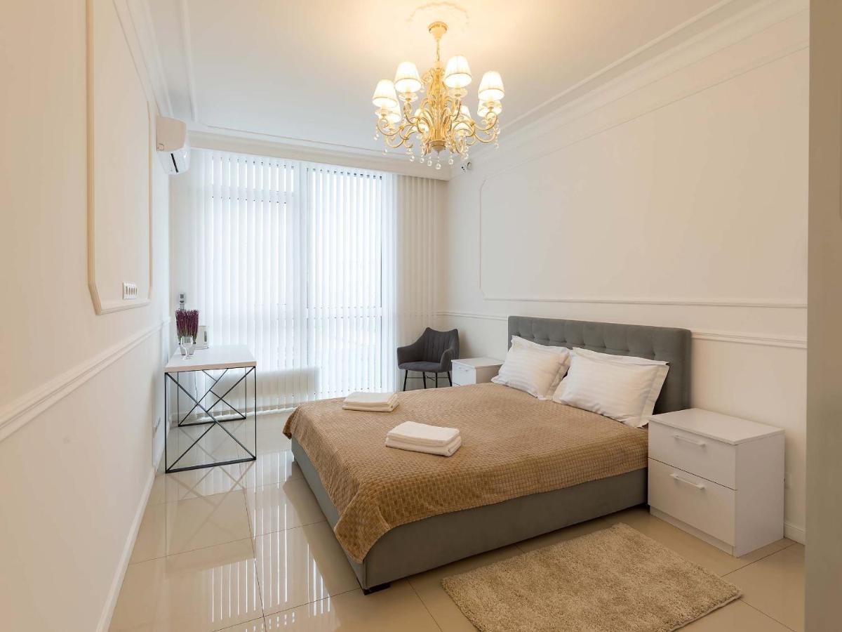 Sun Apartments Kiev Bagian luar foto