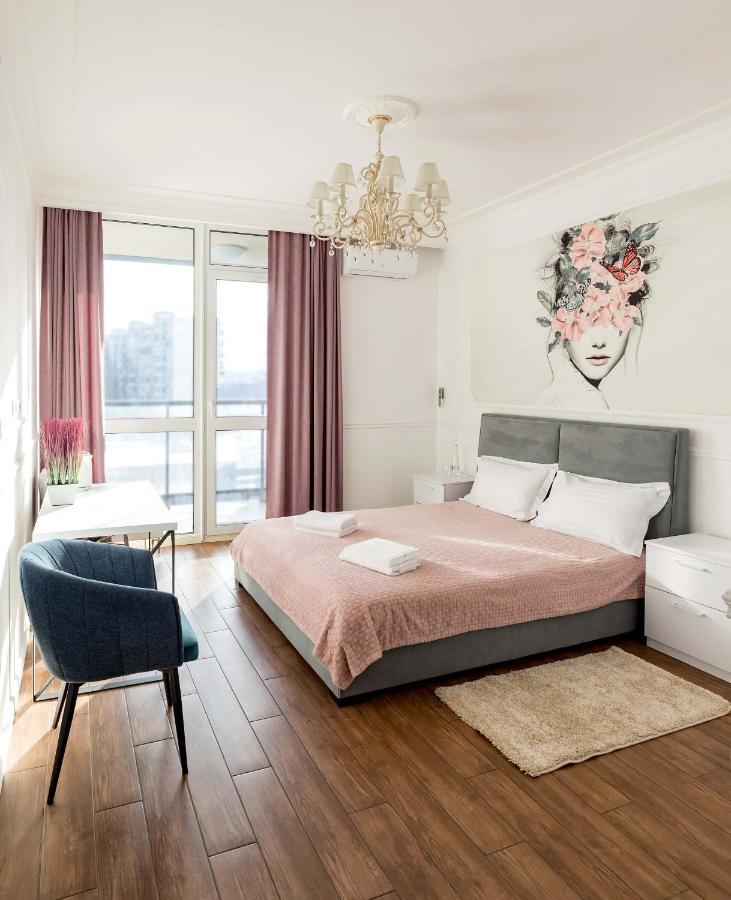 Sun Apartments Kiev Bagian luar foto