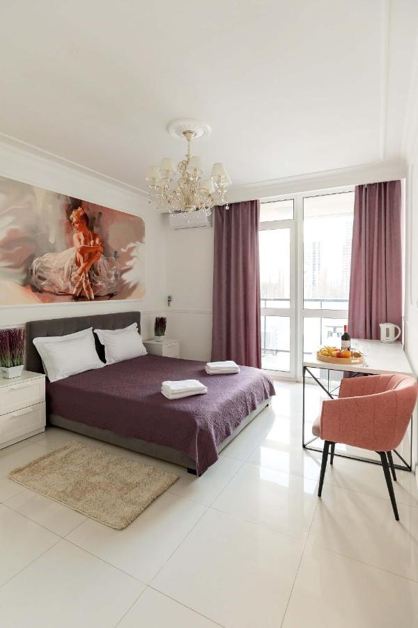 Sun Apartments Kiev Bagian luar foto