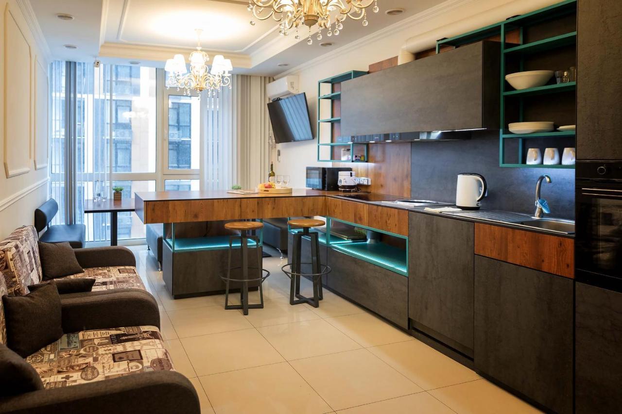Sun Apartments Kiev Bagian luar foto