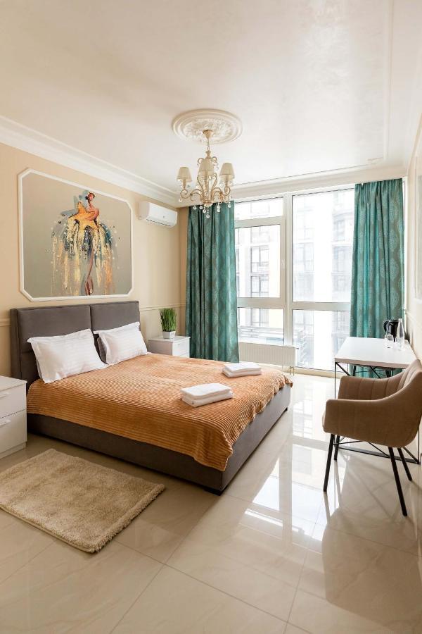 Sun Apartments Kiev Bagian luar foto