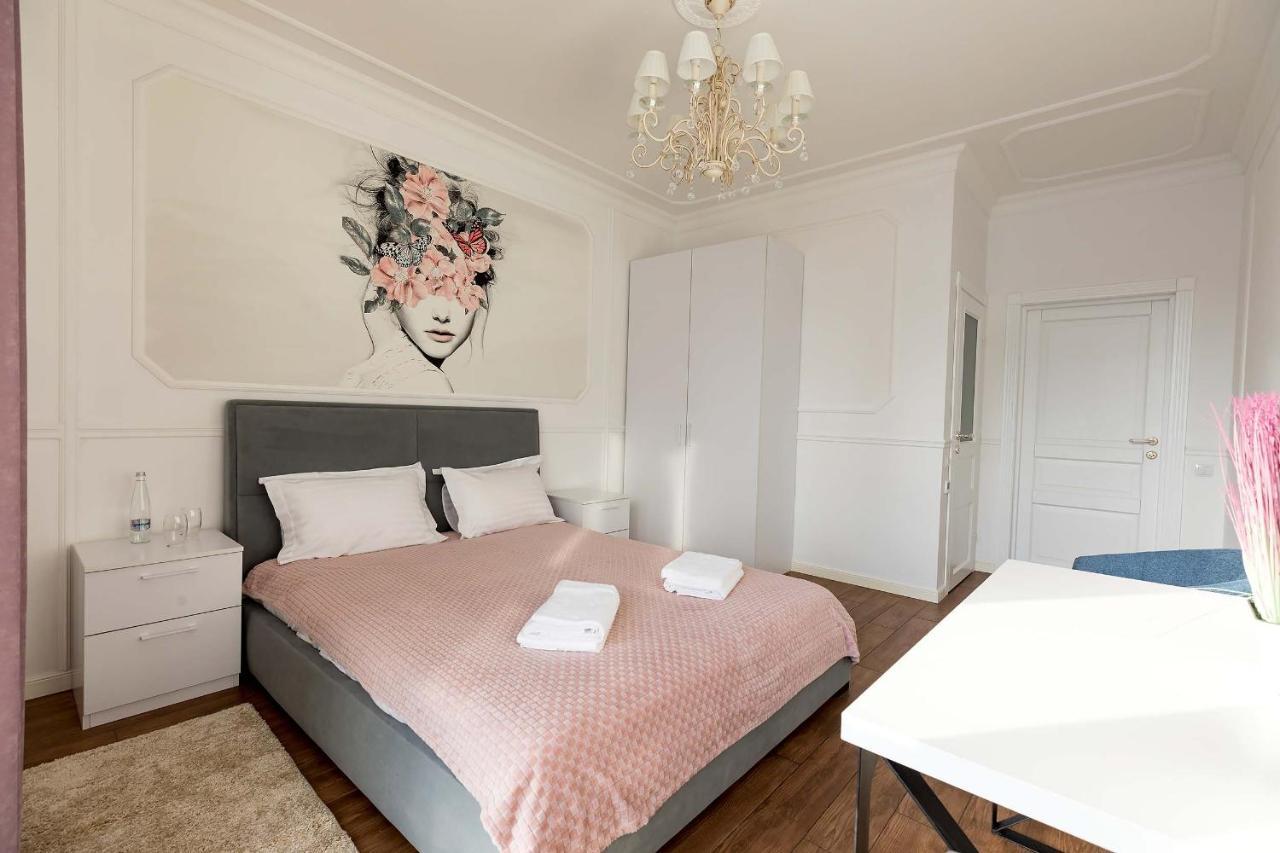 Sun Apartments Kiev Bagian luar foto