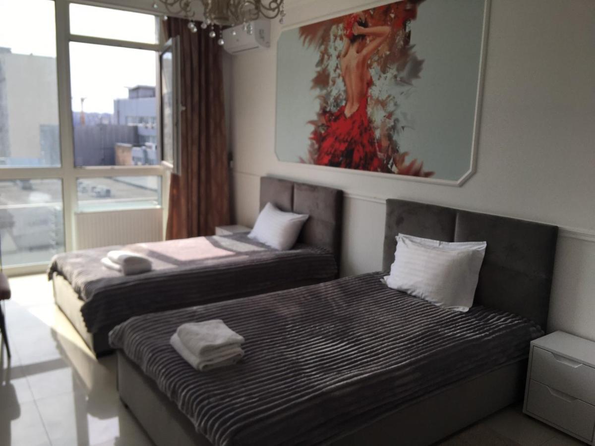 Sun Apartments Kiev Bagian luar foto